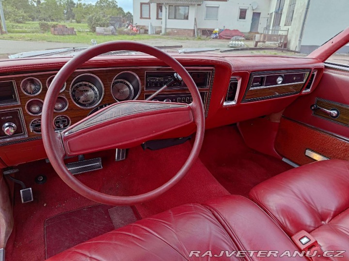 Chrysler Ostatní modely Le Baron 5.2L V8 1977