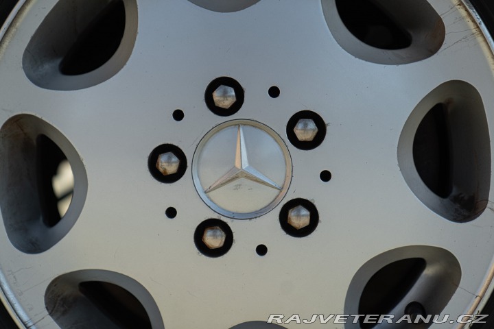 Mercedes-Benz 200 CE 200 1992