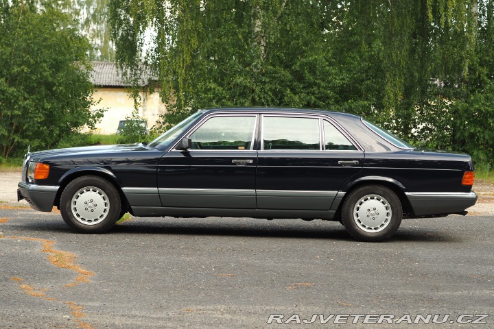 Mercedes-Benz 560 SEL 1986