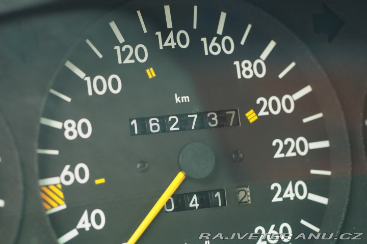 Mercedes-Benz 560 SEL 1986