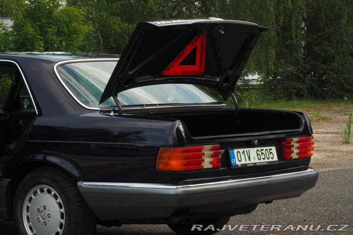 Mercedes-Benz 560 SEL 1986