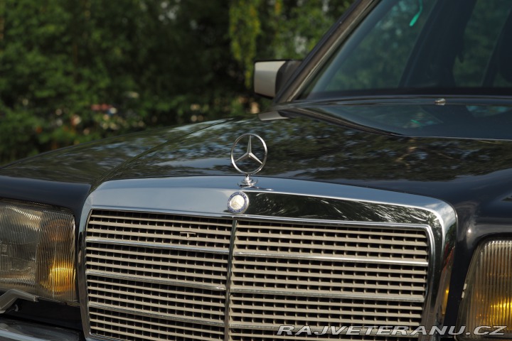 Mercedes-Benz 560 SEL 1986