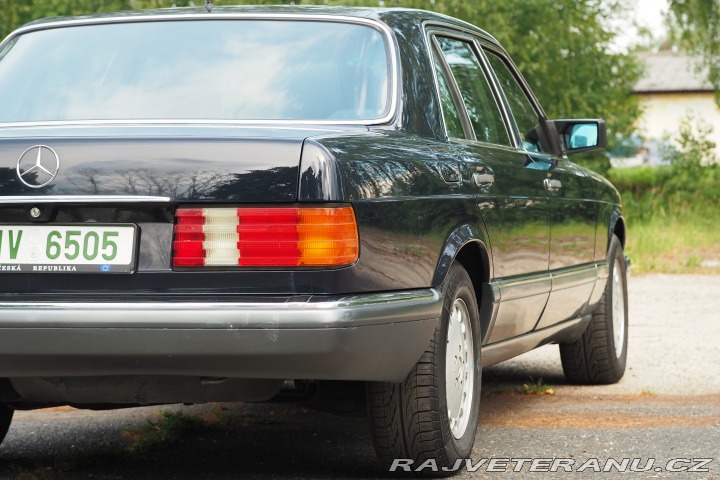 Mercedes-Benz 560 SEL 1986