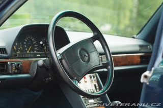 Mercedes-Benz 560 SEL 1986
