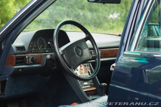 Mercedes-Benz 560 SEL 1986