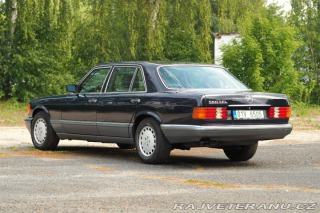 Mercedes-Benz 560 SEL 1986