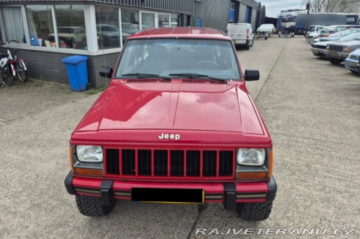 Jeep Cherokee  1988
