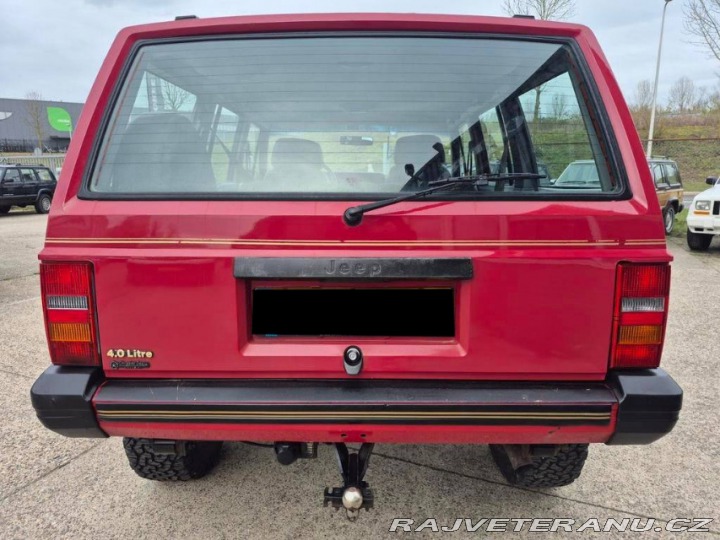 Jeep Cherokee  1988