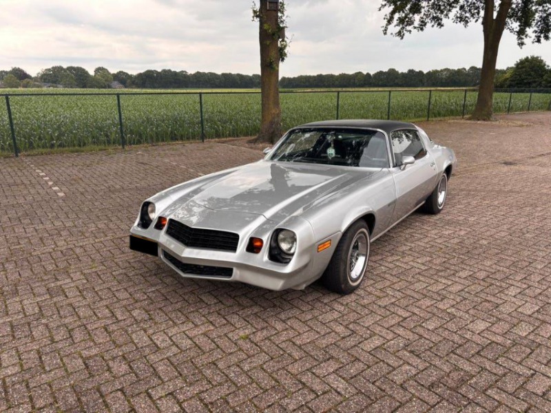 Chevrolet Camaro V8