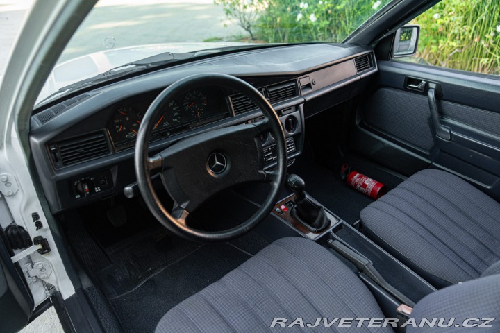 Mercedes-Benz 190 E 1987