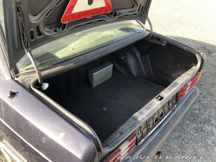 Mercedes-Benz 190 W201 190E 2.6 1989