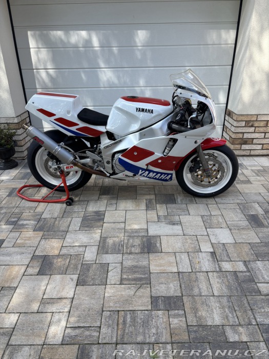 Yamaha Ostatní modely FZR1000 3LE