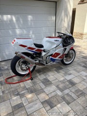 Yamaha Ostatní modely FZR1000 3LE 1989