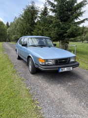 Saab 900 