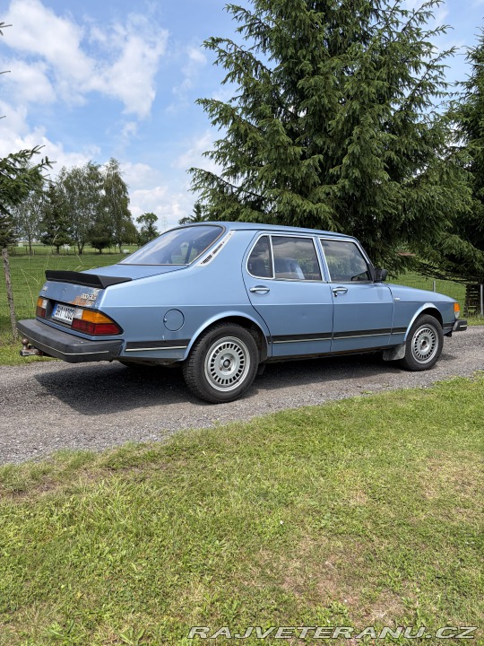 Saab 900  1980