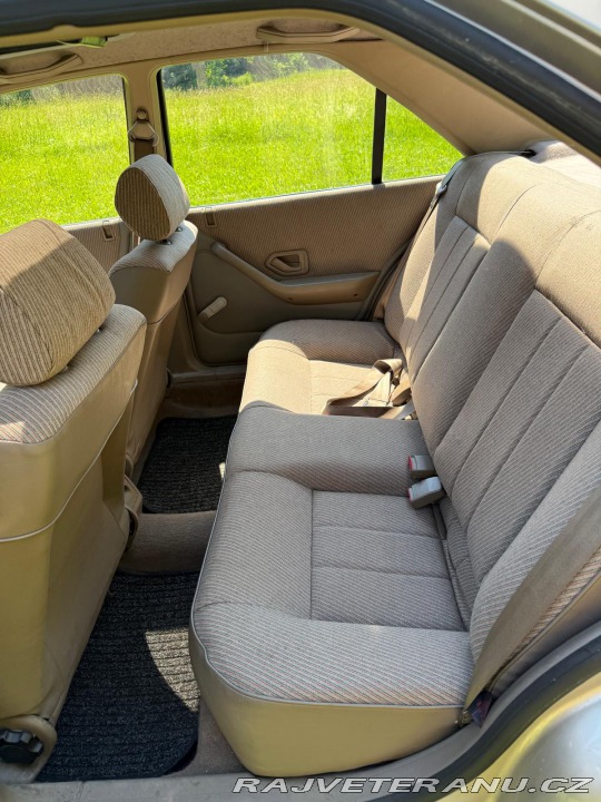 Peugeot 405  1993