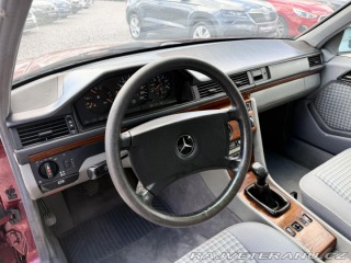 Mercedes-Benz 300 124 300 D 83kW ČR 1991