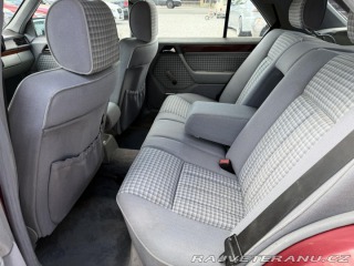 Mercedes-Benz 300 124 300 D 83kW ČR 1991