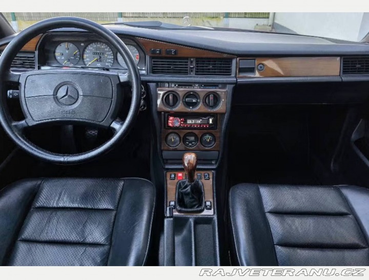 Mercedes-Benz 190 E 1989