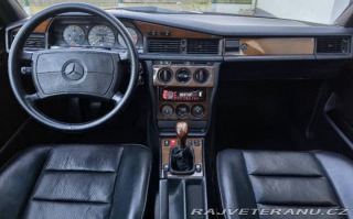 Mercedes-Benz 190 E 1989