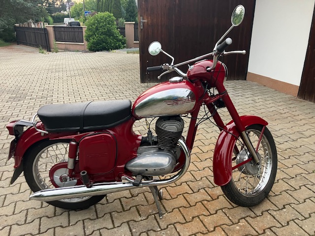 Jawa 250 Sport