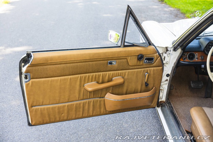 Mercedes-Benz 280 CE W114 1972