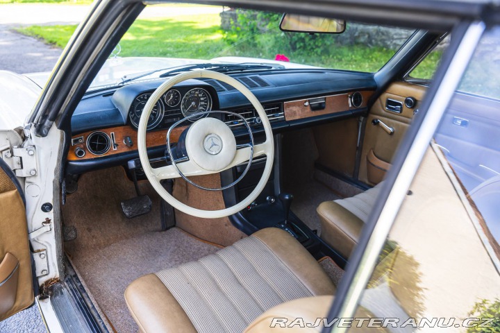 Ostatní značky Ostatní modely Mercedes Benz 280 CE W114 1972