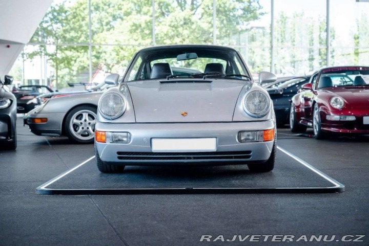 Porsche Ostatní modely 964 Carrera 2 1990