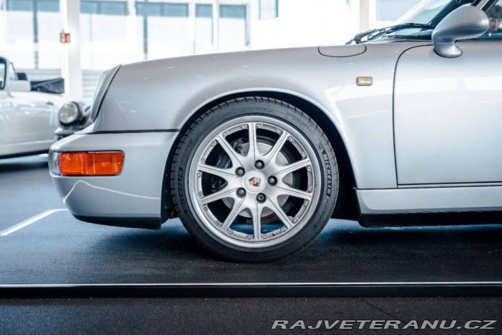 Porsche Ostatní modely 964 Carrera 2 1990