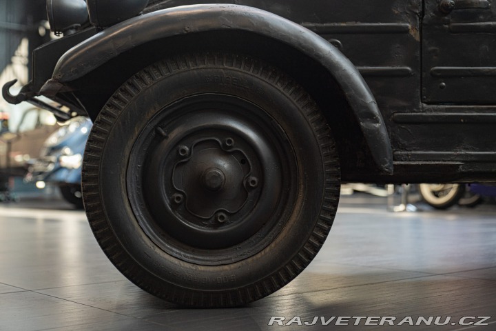 Volkswagen Ostatní modely TYP 82 KÜBELWAGEN 1943
