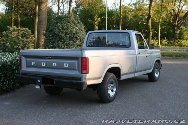 Ford V8 F-150 V8 1986