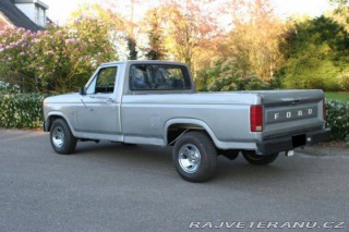 Ford V8 F-150 V8 1986