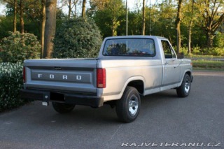 Ford V8 F-150 V8 1986