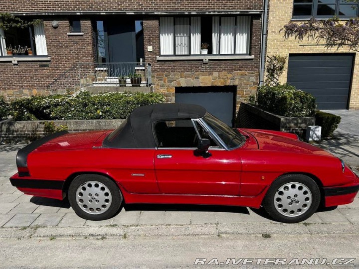 Alfa Romeo Spider 1989