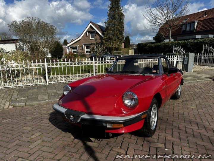 Alfa Romeo Spider 1986