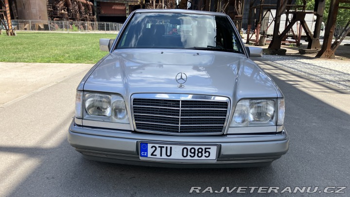 Mercedes-Benz E W124 E200 1995