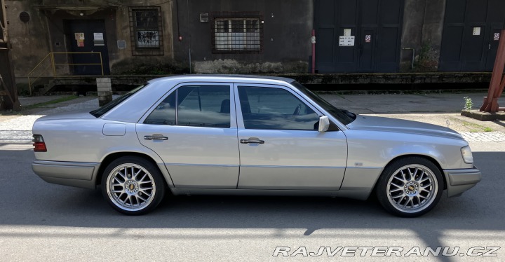 Mercedes-Benz E W124 E200 1995