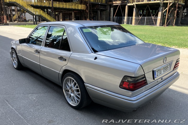 Mercedes-Benz E W124 E200 1995