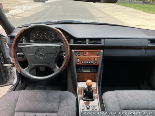 Mercedes-Benz Ostatní modely W 124 E200 1995
