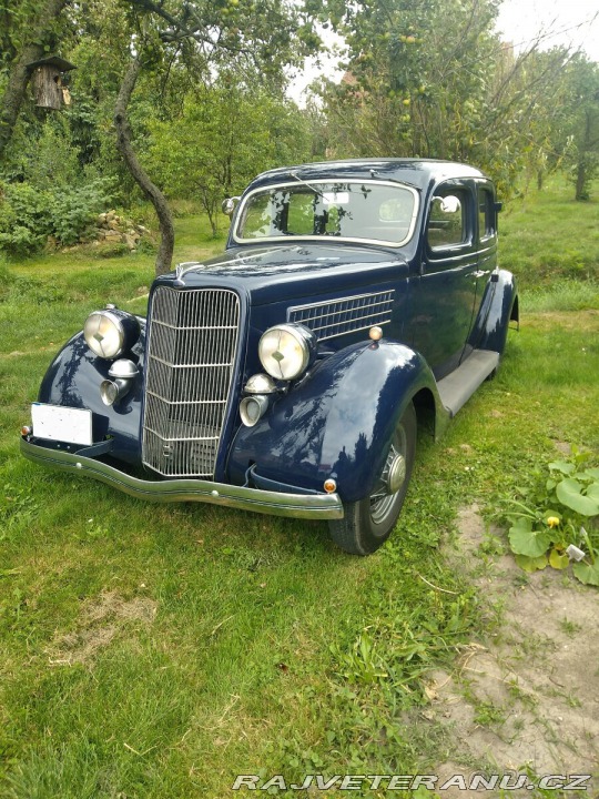 Ford V8  1935