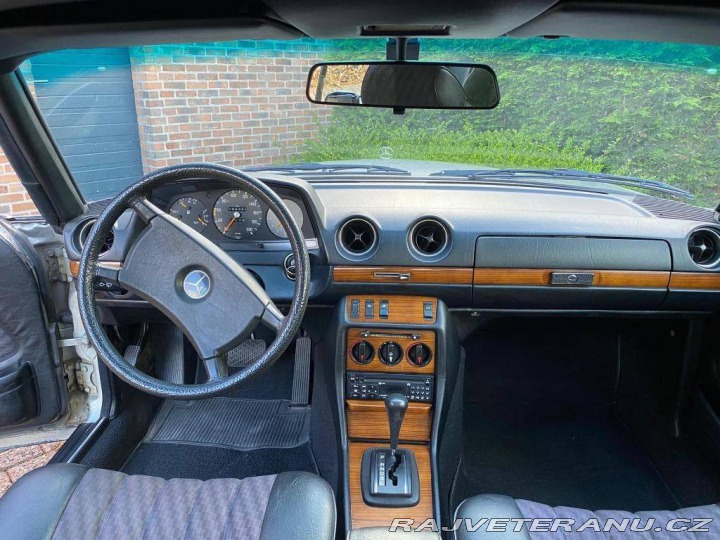 Mercedes-Benz 230 CE 1981