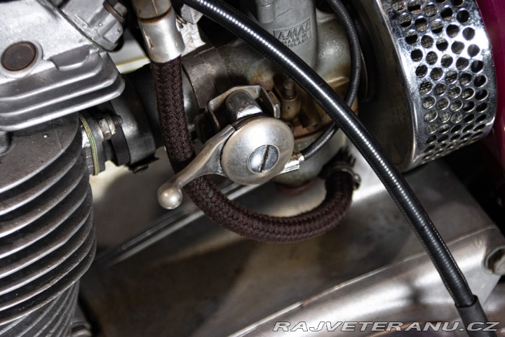 Triumph Trident T 150 T TRIDENT 1974