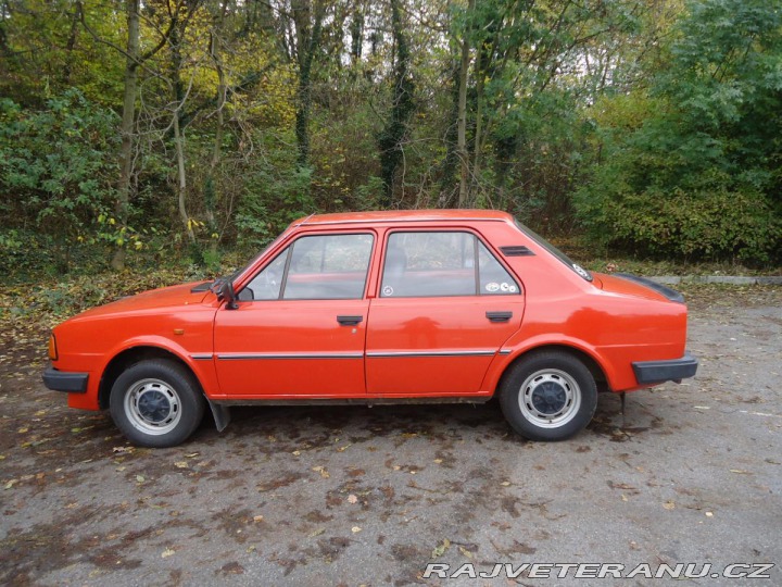 Škoda 105  1989