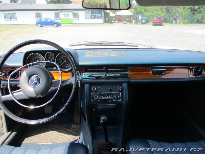 Mercedes-Benz 280 W114 1972