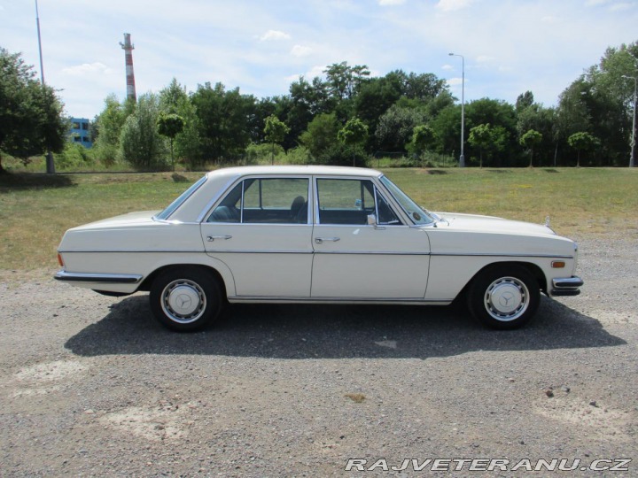 Mercedes-Benz 280 W114 1972