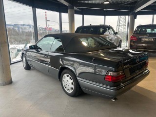 Mercedes-Benz 320 124 E320 24V kabriolet 1995