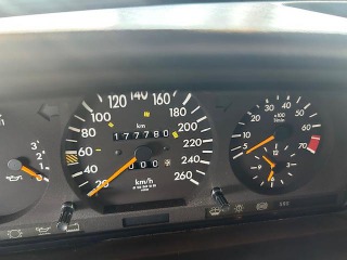Mercedes-Benz 320 124 E320 24V kabriolet 1995