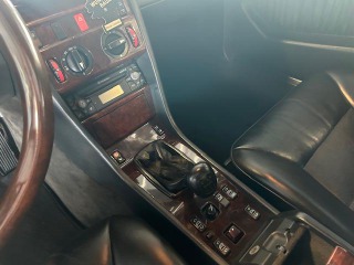 Mercedes-Benz 320 124 E320 24V kabriolet 1995