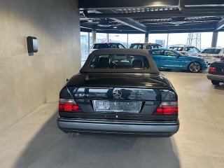 Mercedes-Benz 320 124 E320 24V kabriolet 1995