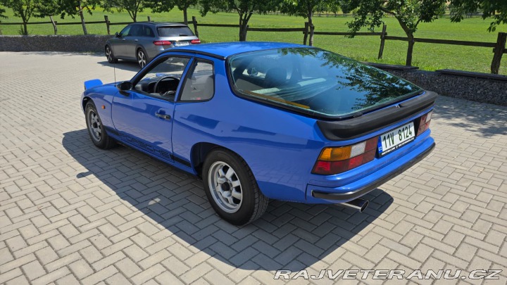 Porsche 924 1977